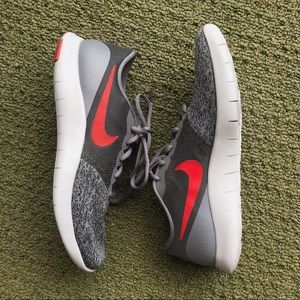 🚨SALE🚨  Nike Flex Contact Sneakers